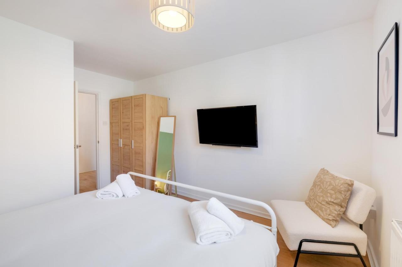Luxury 3 Bedroom 2 Bathroom House, Fulham By 360Stays Londra Exterior foto