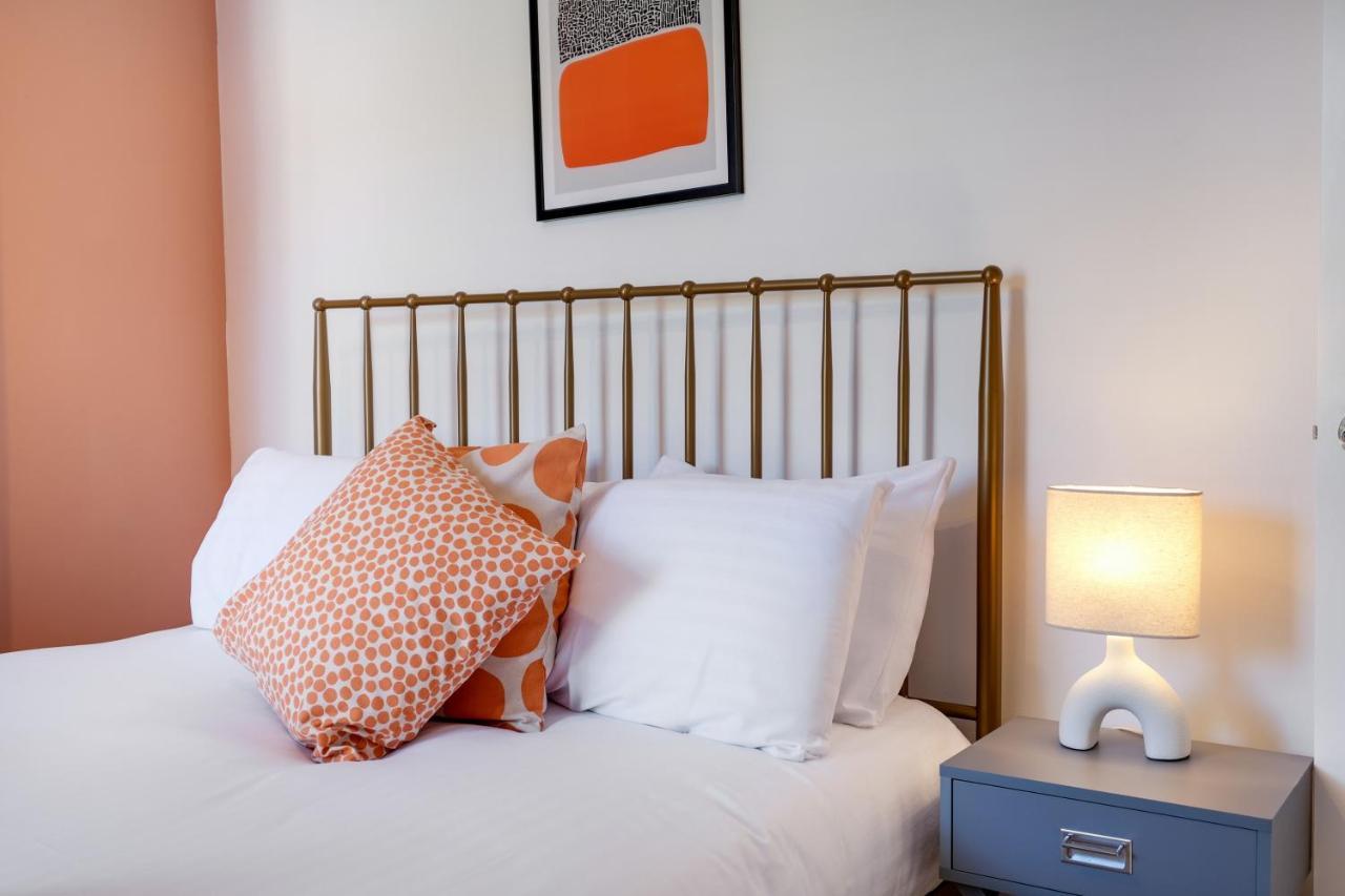 Luxury 3 Bedroom 2 Bathroom House, Fulham By 360Stays Londra Exterior foto