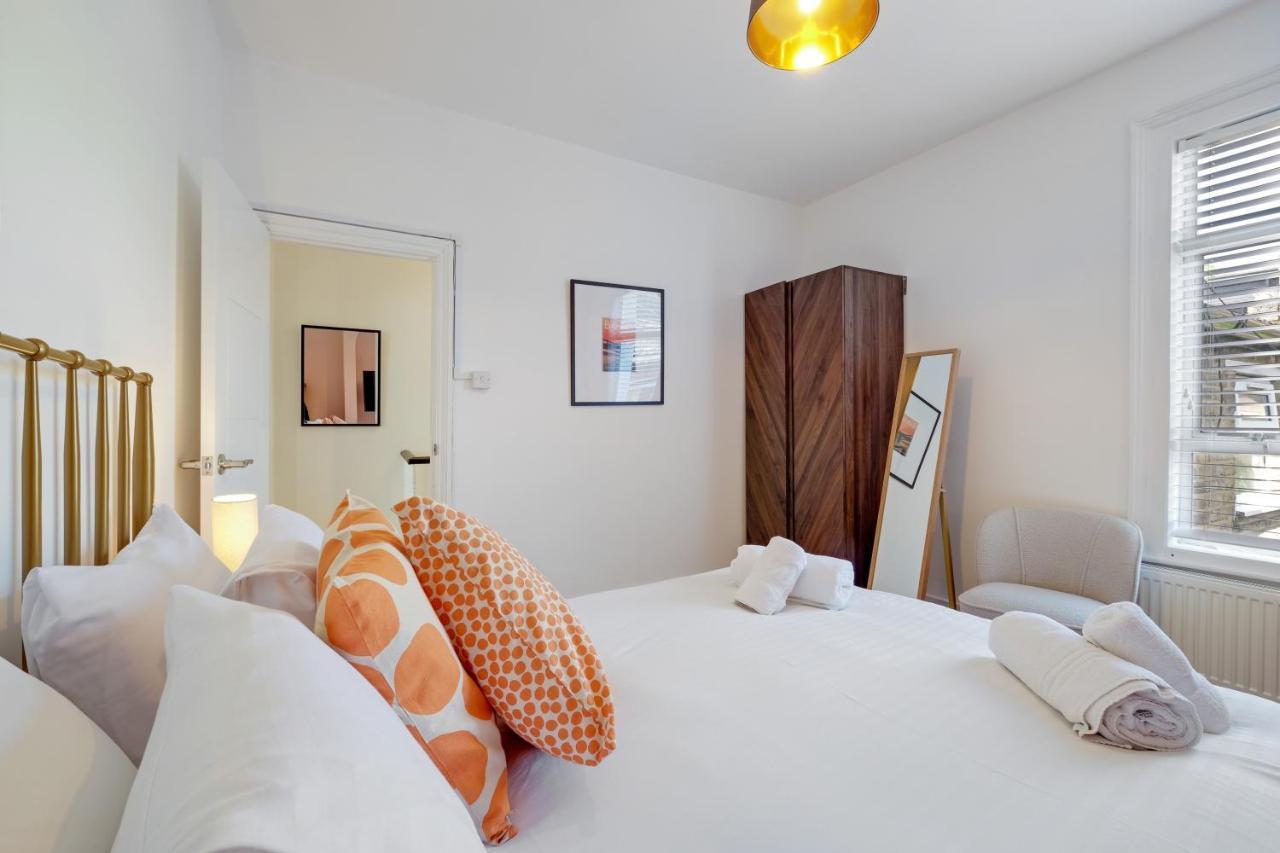 Luxury 3 Bedroom 2 Bathroom House, Fulham By 360Stays Londra Exterior foto